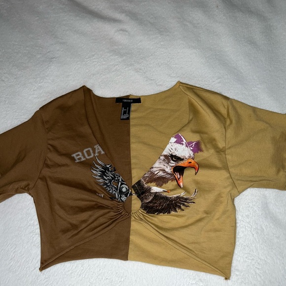 Printed crop top. - Picture 2 of 2